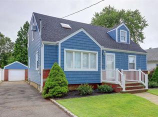 482 Allen Ave, Baldwin, NY 11510