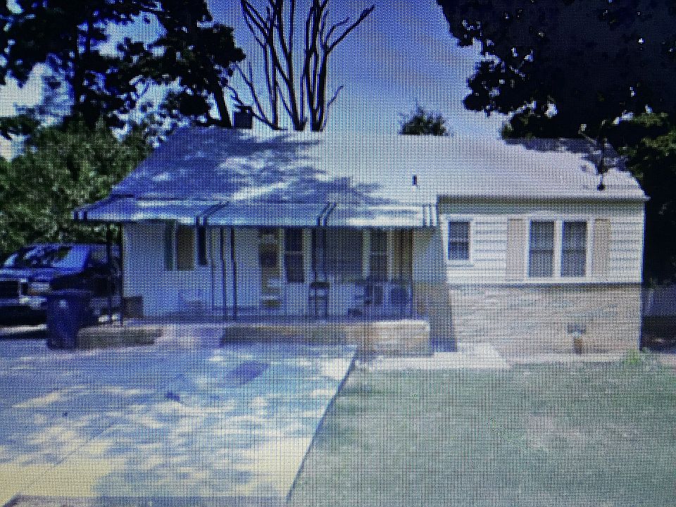 2nd image of 4902 55th Ave