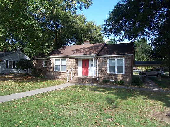 3rd image of 900 W Hardin St