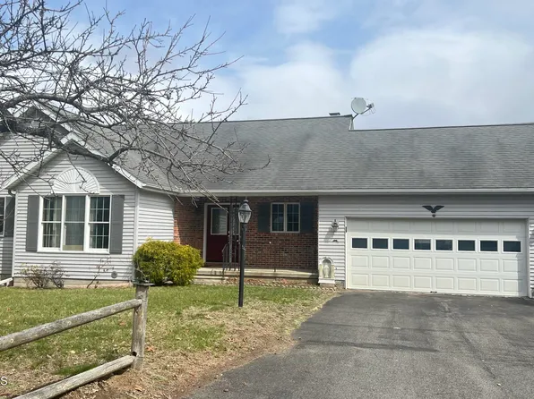 74 Oakwood Road, Glenmont, NY 12077