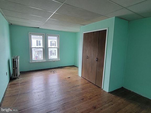 5th image of 400 Ridge Ave