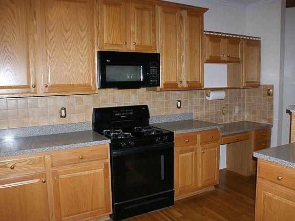 3rd image of 4647 Lynchester Dr