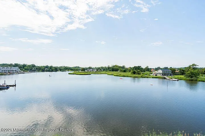 57 Bridgewaters Dr #7 — Photo 4