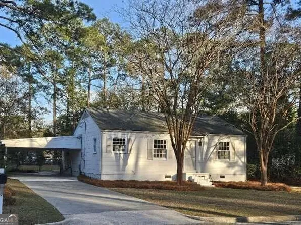 2003 Murray Ave, Tifton, GA 31794