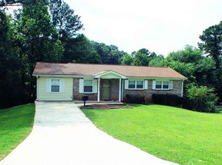 4166 Rocky Face Dr, Douglasville, GA