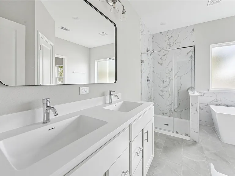 209 Clark Meadows Ln — Photo 18