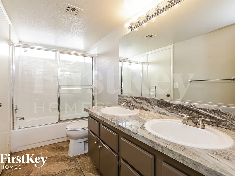 7090 Orange Grove Ln — Photo 16