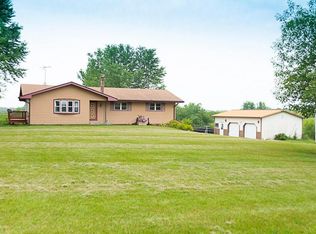 25046 530th St, Chariton, IA 50049