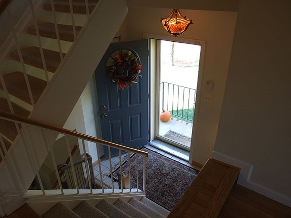 Side Entry Split Foyer