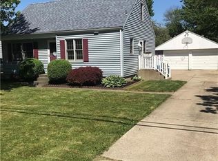 5639 West Ln, Lake View, NY 14085