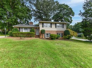 2704 Holly Dr, Greensboro, NC 27408