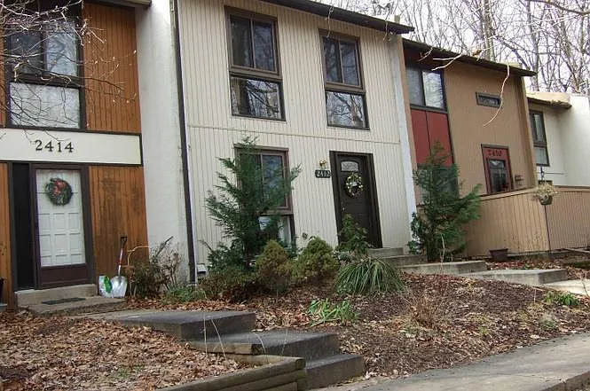2 bed, 1347 sqft, $2,400 — Photo 2