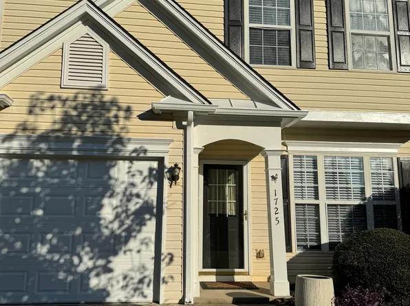 1725 Taynton Cir NW, Kennesaw, GA 30152