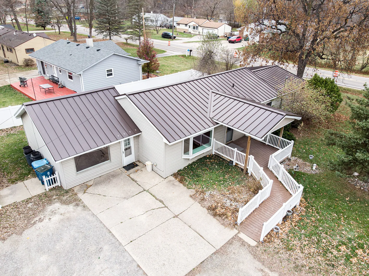 11472 Davis Rd photo 1