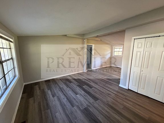 2nd image of 505 N Geronimo Dr