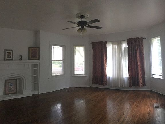 4th image of 9343 S Justine St #1