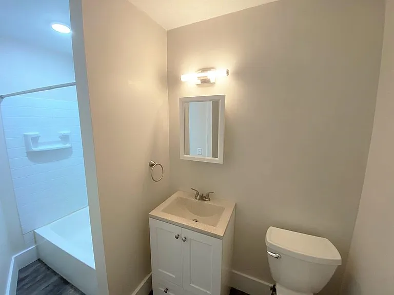 1209 W Carpenter St — Photo 10