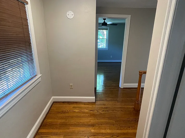2655 Laburnum Ave SW — Photo 15