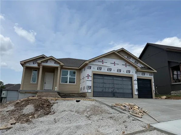 31538 W 86th St, De Soto, KS 66018