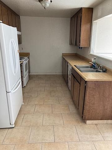 2nd image of 920 Busman Dr