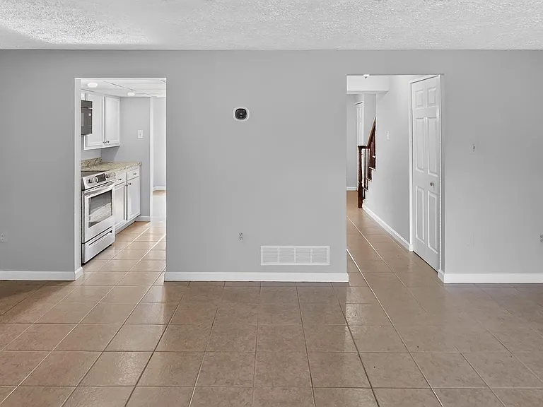 6556 Pennacook Ct — Photo 17