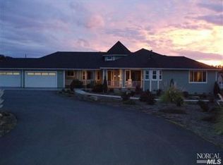 805 Leghorn Ln, Petaluma, CA 94952