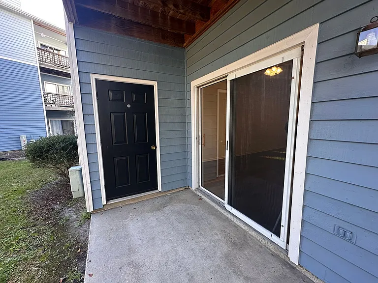 4220 Wilshire Blvd #105-C — Photo 28
