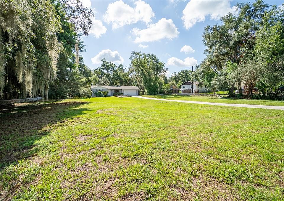 1st image of 8214 VALRIE LANE