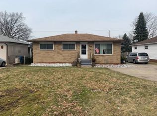 10814 Snow Rd, Parma, OH 44130