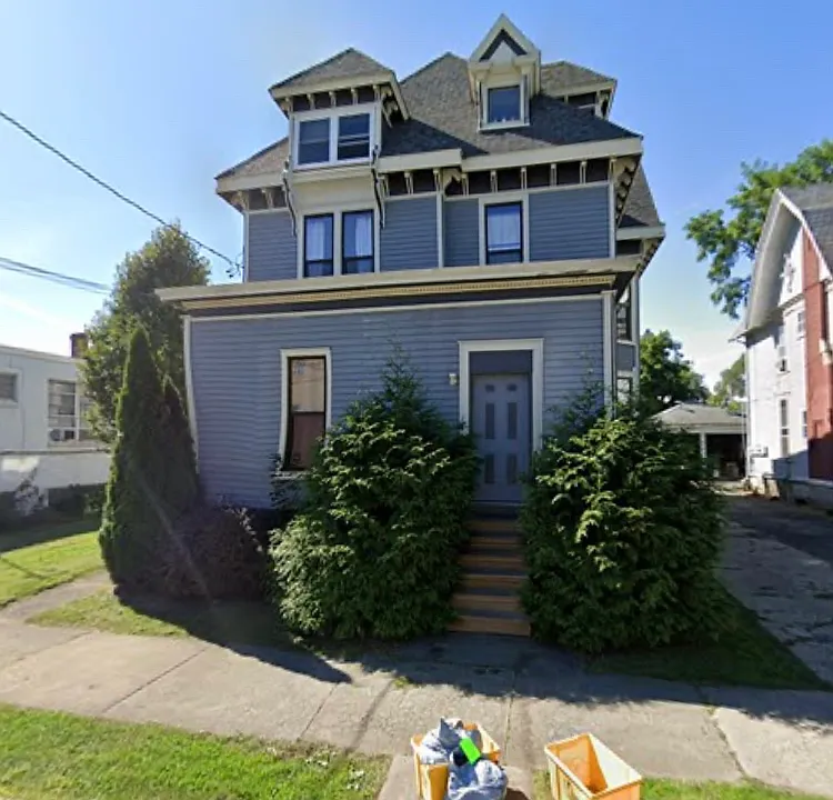 149 Chapin St #1