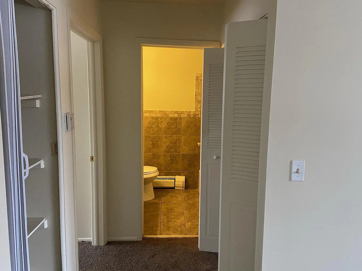 2 bed, 650 sqft, $995 — Photo 2