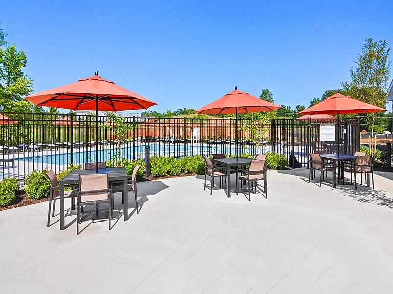 Fieldside Grande Apartments & Townhomes — Photo 36