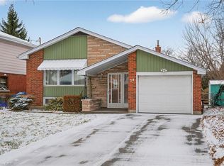 59 Cloke Ct, Hamilton, ON L8T 1N4