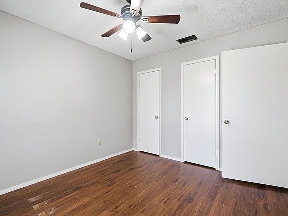 5th image of 4934 Greenslope Dr APT C