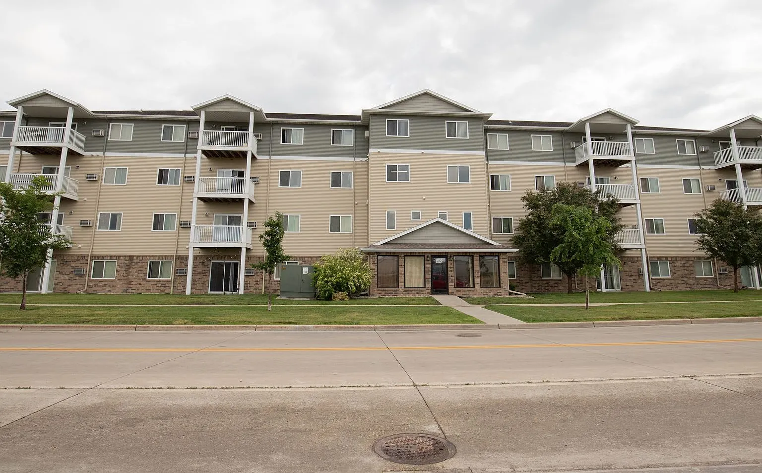 Westport Apartments — Photo 2