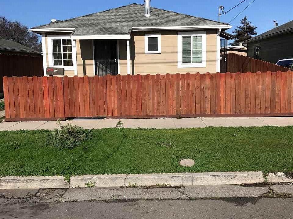 1st image of 3319 Center Ave