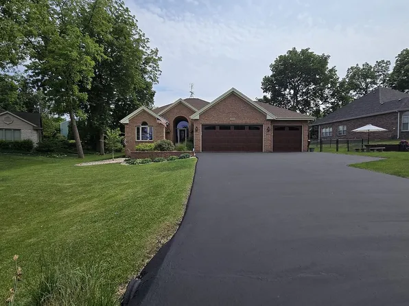 339 Indian Trl, Rockton, IL 61072