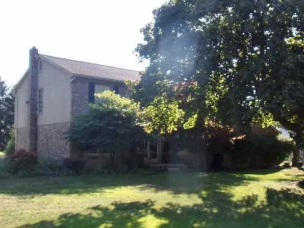 25434 Bridlepath Ln, Farmington Hills, MI 48335