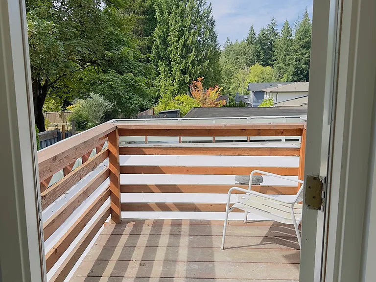 129th Pl NE — Photo 2