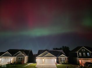 4660 W Tradwell Dr, New Palestine, IN 46163