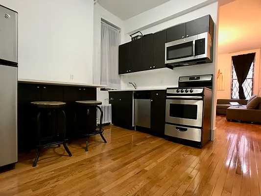 Rented by Building Equity Real Estate LLC | media 7