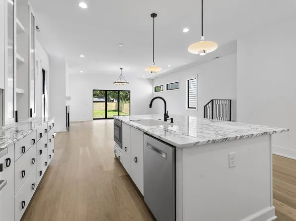 843A Dewees Ave, Nashville, TN 37204