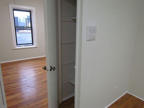 3rd image of 183 Thompson St APT G4