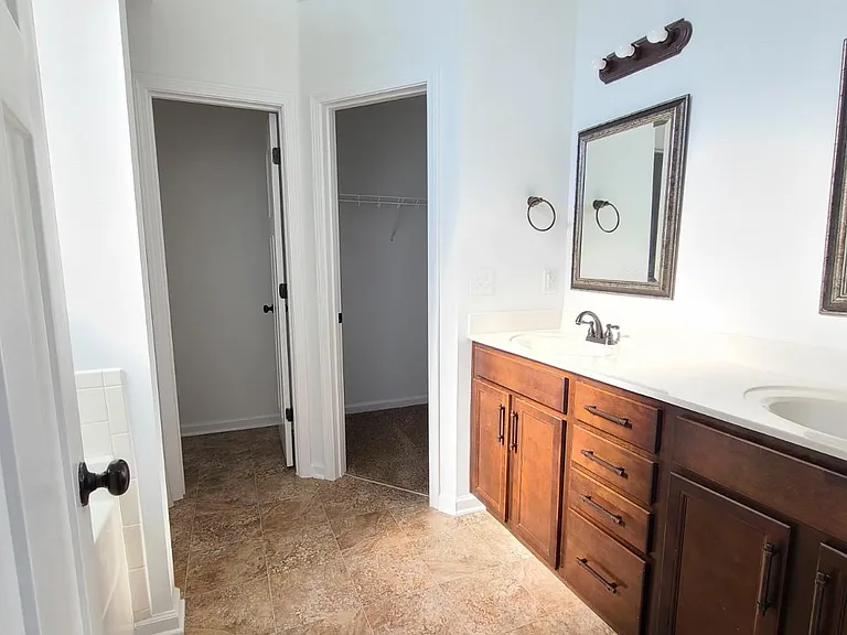 982 Dwight Eisenhower Way — Photo 20