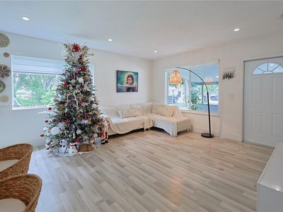 711 W 31st St, Hialeah, FL, 33012