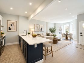 61-41 Linden St, Ridgewood, NY