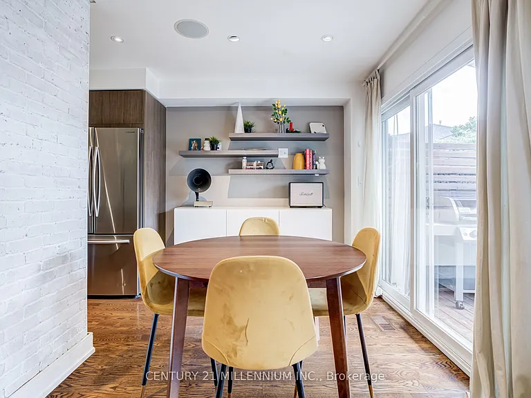 30 Queensmill Ct — Photo 10