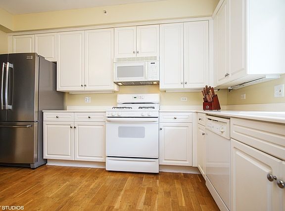 3rd image of 8400 Callie Ave #D-209