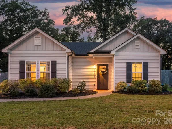202 Todd Ln, Charlotte, NC 28208