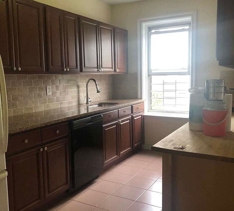 1st image of 79 Prospect Park SW #3